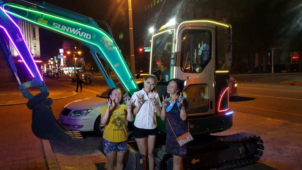 ���x�г�����qyh���ѻ���������ھ����̨���