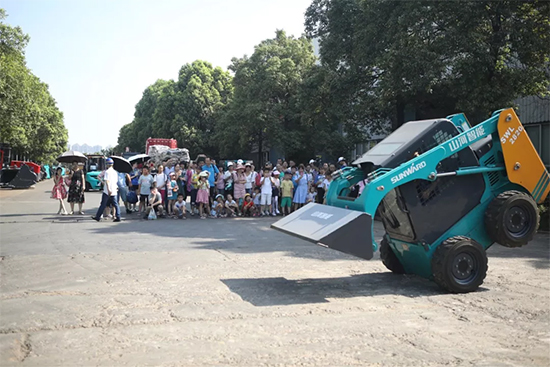 ������ʢ���ա�������ǣ���֡��߽���õĿƼ����½���