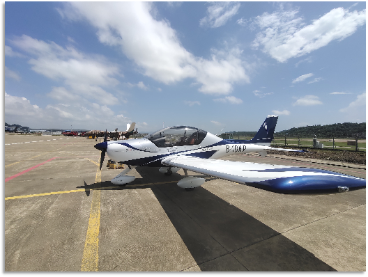 4��ʱ��720������qyh���ѻ�����������ɵ��ն��ڵ�13���й���չ����