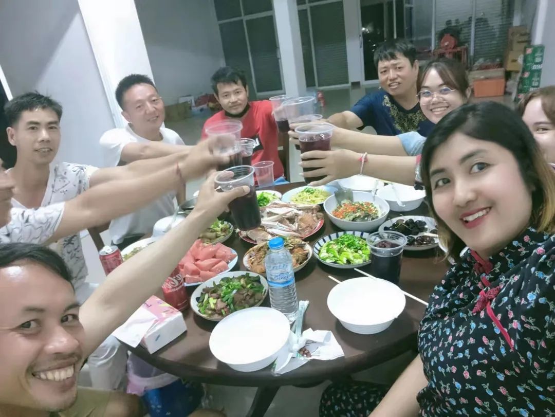 �������ڸڣ�Ϊ��Щ���غ�����Ŀһ�ߵ�qyh���ѻ�����˵���
