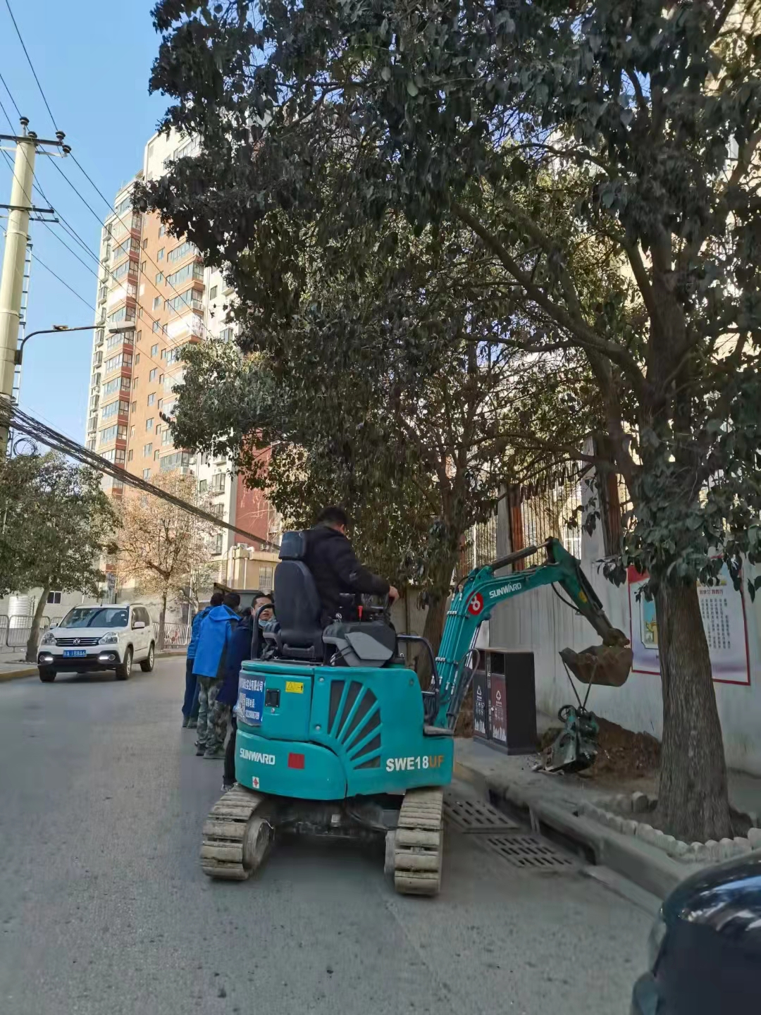 20220415081743_69549 好服务、好设备!qyh球友会官网智能挖掘机再获客户追加订单