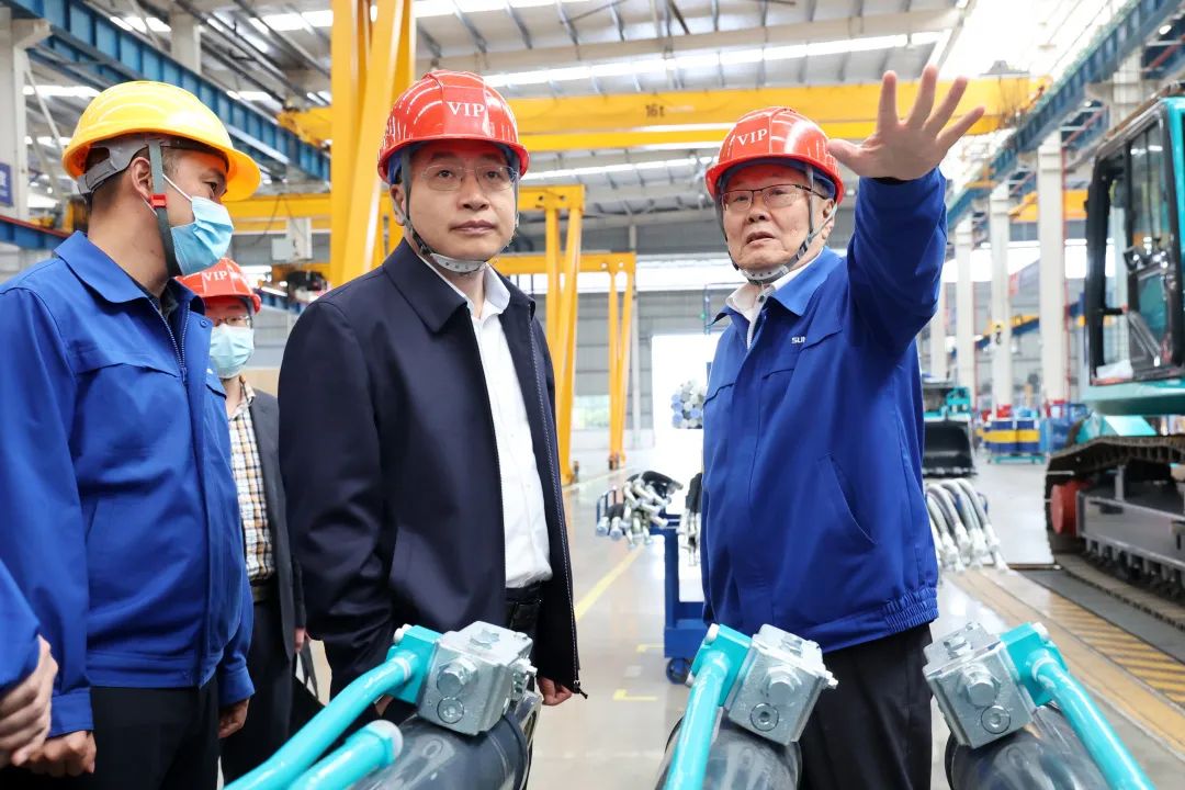 20220418151630_99183 中铁二十局党委书记、董事长雷位冰带队造访qyh球友会官网智能