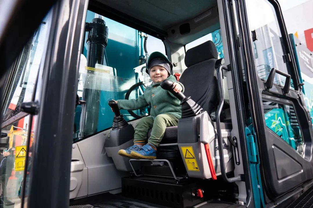 Bauma 2022 | һ������ֳ�ͼ��������qyh���ѻ�������ܵ¹�����չ֮��