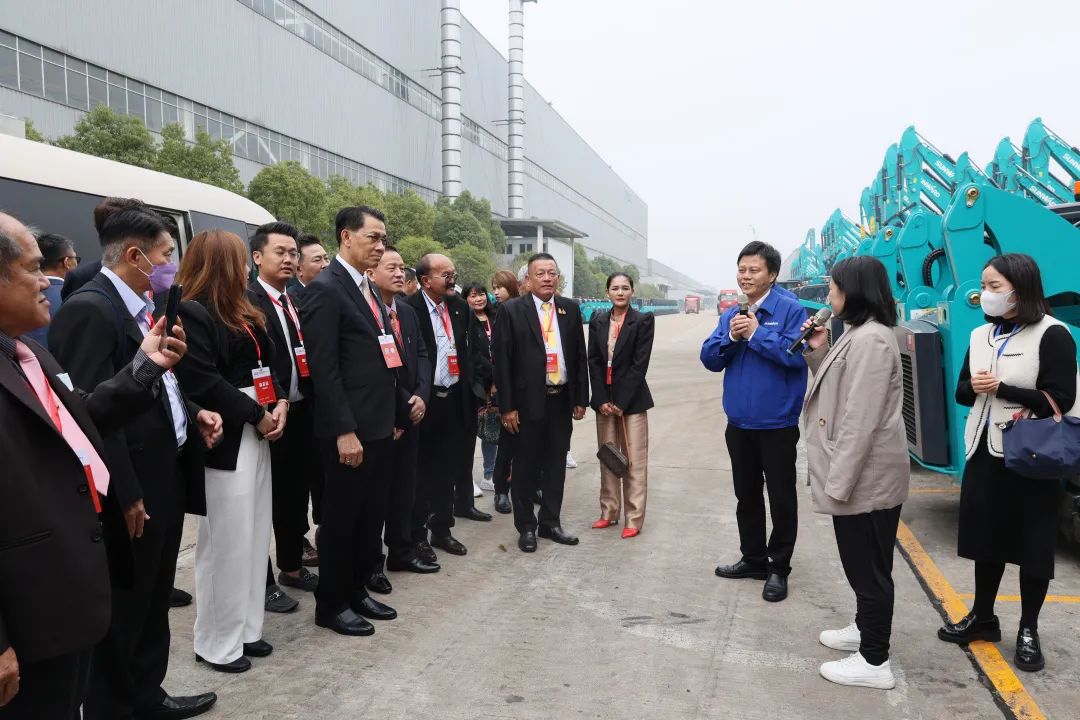 20230307113630_35185 泰国代表团到访qyh球友会官网智能