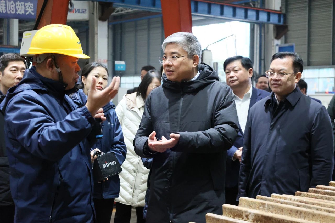 商务部部长助理唐文弘调研qyh球友会官网智能