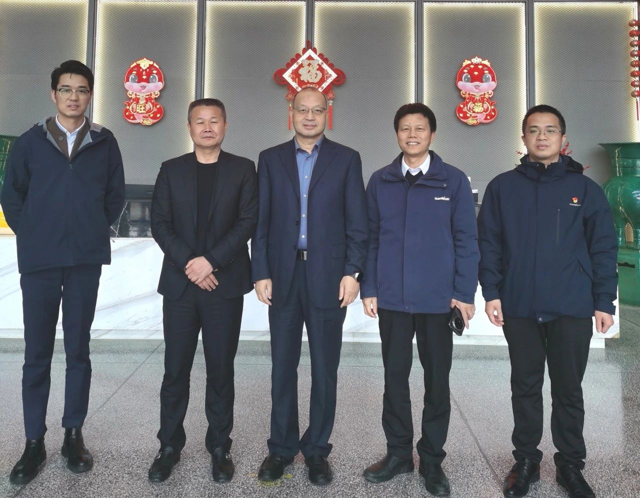 中国工程机械工业协会秘书长吴培国到访qyh球友会官网智能
